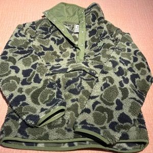 Billabong adventure division fleece EUC